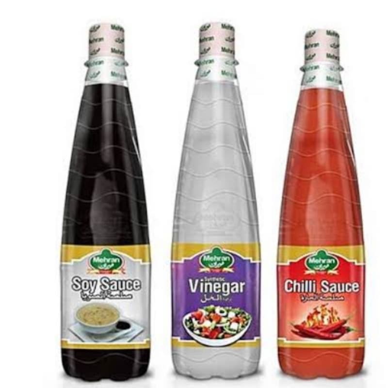 Chilli Sauce. Soya Sauce. Vingar